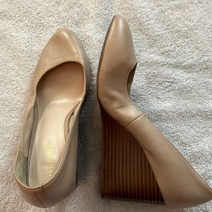 Nine West tan wedge heels, size 7 1/2